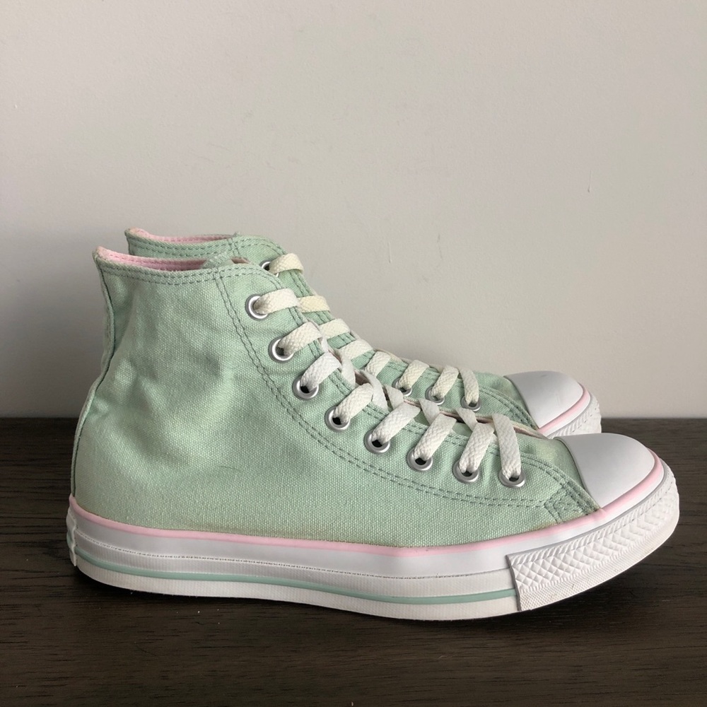 Converse Womens Chuck Taylor High Top Sneakers Mint Green and Pink Size 9